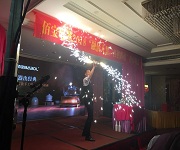 佰宝電(diàn)器迎春晚会邀请花(huā)式调酒演出嘉宾调酒师朱欢洪